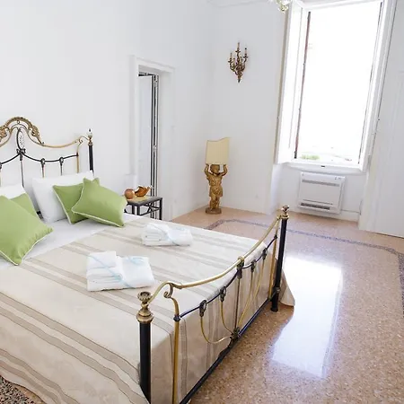 La Degli Angeli Pensión