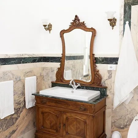 La Degli Angeli Pensión 3*